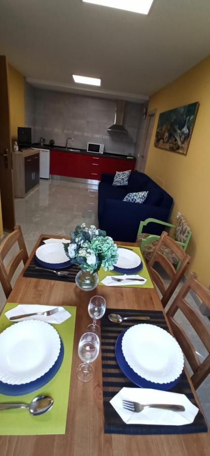Apartamentos Turisticos Las 3 Golondrinas Peñafiel Eksteriør billede