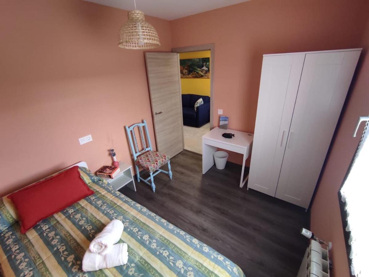 Apartamentos Turisticos Las 3 Golondrinas Peñafiel Eksteriør billede